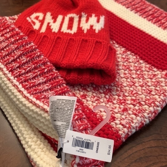 Gap Hat & Neck Warmer - Picture 3 of 3